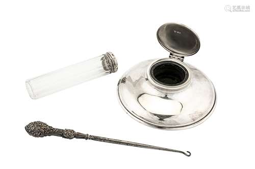 A George V sterling silver capstan inkwell, London 1922 by Charles Boyton & Son Ltd