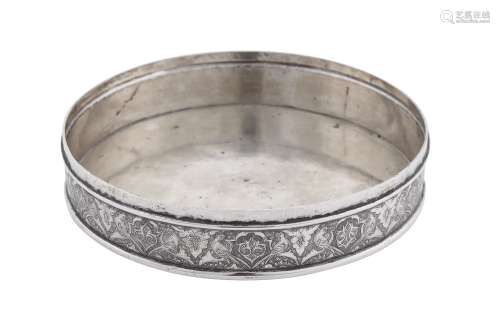 A late 20th century Iranian (Persian) silver box base, Isfahan circa 1985 mark of Rasool Parvaresh