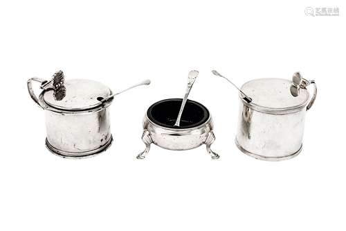 A mixed group of sterling silver condiment items