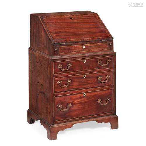 SMALL GEORGE III MAHOGANY BUREAU LATE 18TH CENTURY