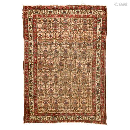 WEST PERSIAN RUG LATE 19TH/EARLY 20TH CENTURY