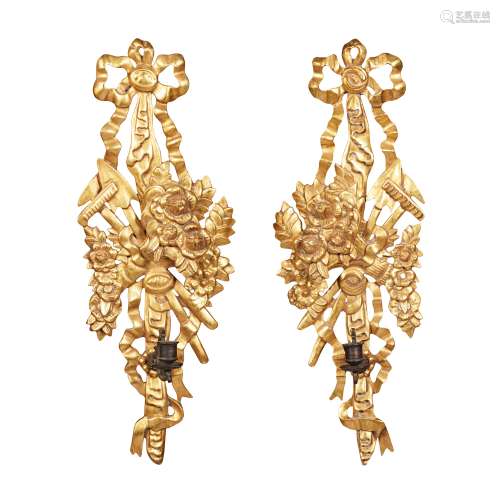 PAIR OF GILTWOOD WALL SCONCES EARLY 20TH CENTURY