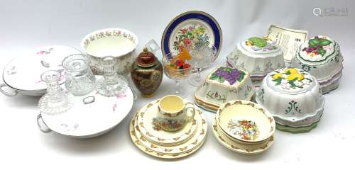 A selection of assorted ceramics and glass, to include a Carlton Ware Rouge Royale Peacock patterned