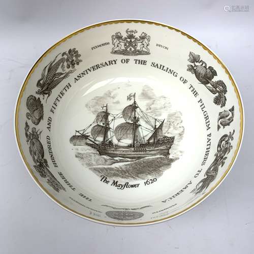 A limited edition Royal Worcester Mayflower commemorative bowl, no 419, D26cm, with framed certific