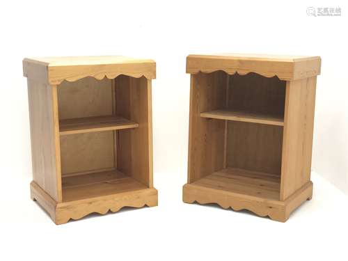 Pair pine bedside cupboards with single shelf, W47cm, D41cm, H67cm