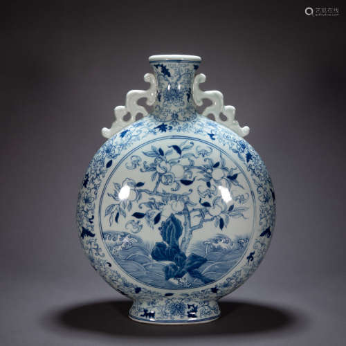 ANCIENT CHINESE BLUE AND WHITE MOON FLASK, WITH TWO HANDLES