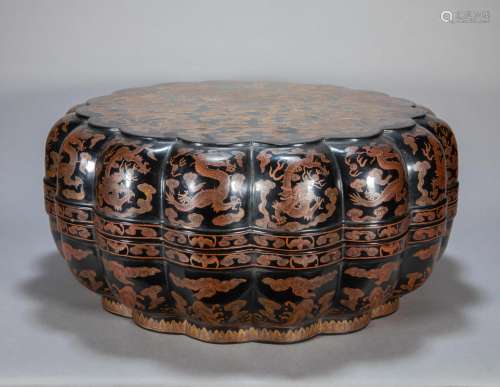 ANCIENT CHINESE COLOUR PAINTED LACQUER COVER BOX