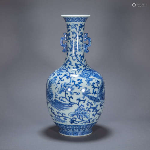 ANCIENT CHINESE BLUE AND WHITE AMPHORA