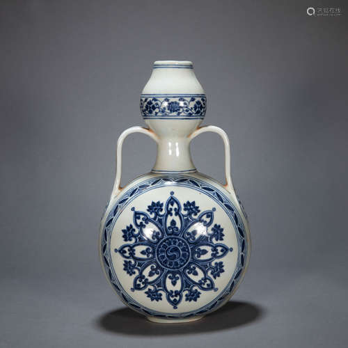 ANCIENT CHINESE BLUE AND WHITE GOURD FLAT BOTTLE