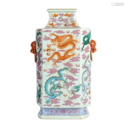 Qing Dynasty - Dragon Patterned Vase