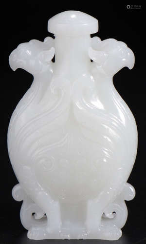 A HETIAN JADE CARVED PHOENIX PATTERN SNUFF BOTTLE