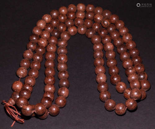 A CHENXIANG WOOD CARVED BRACELET