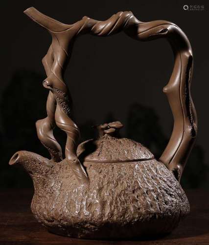 A BRANCH SHAPE LIFTING ZISHA POT