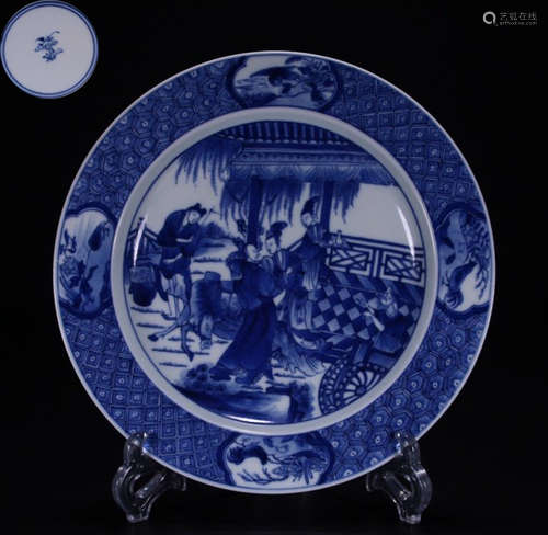 A BLUE&WHITE GLAZE FIGRUE PATTERN PLATE