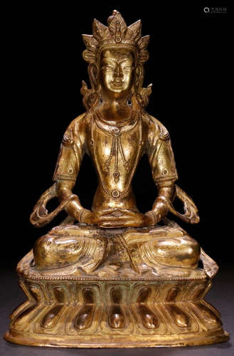 A GILT BRONZE CASTED BUDDHA STATUE