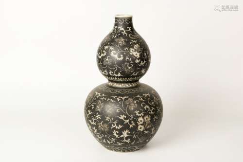 Double-Gourd Shaped Vase