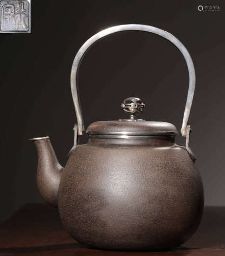 AN IRON&SILVER CAST POT WITH HANDLE