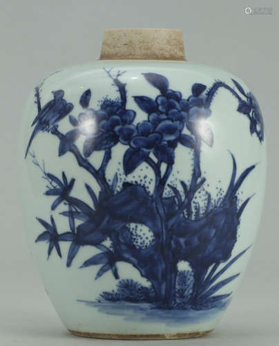 A BLUE&WHITE GLAZE JAR WITH BIRD PATTERN