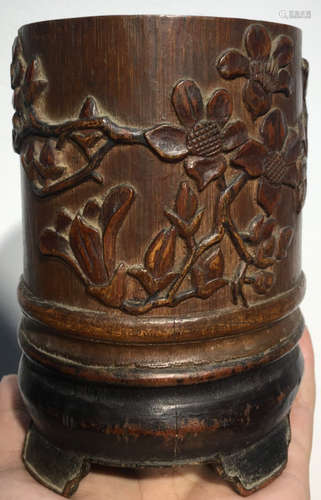 A BAMBOO CARVED BIRD PATTERN BRUSH POT