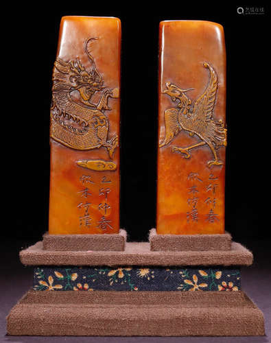 PAIR OF TIANHUANG STONE CARVED SEALS