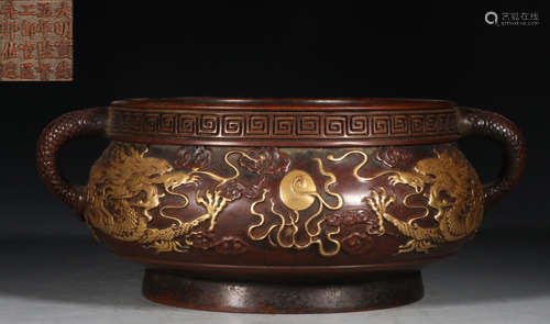 A GILT BRONZE CASTED DRAGON PATTERN CENSER