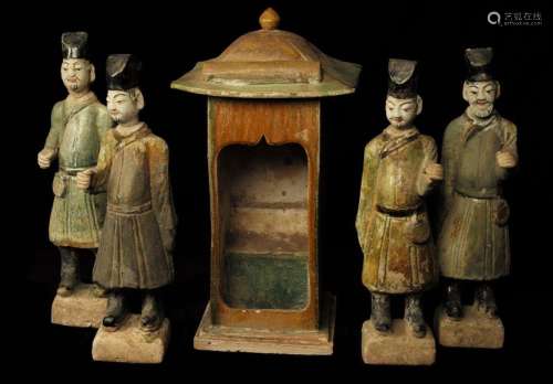 4 characters, palanquin carrier and his palanquin …