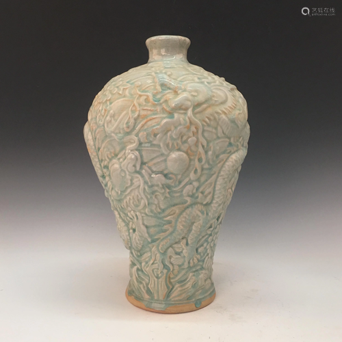 Chinese Hutian Kiln Meiping Vase