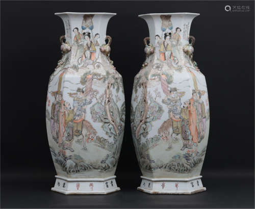 A pair of large bottles of Guang Xu pastel characters in the Qing Dynasty