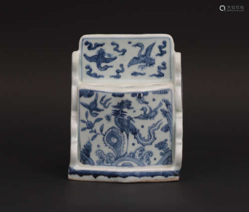 A Blue and White Brush-pot Jiajing Period