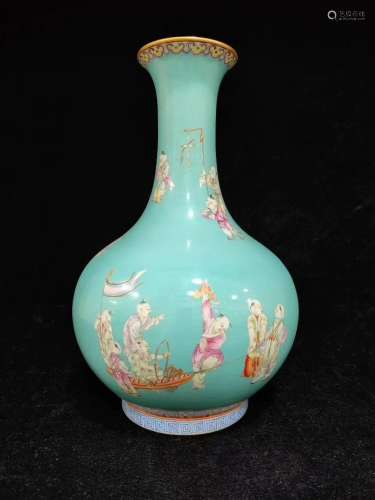 A Turquoise Ground Bottle Vase