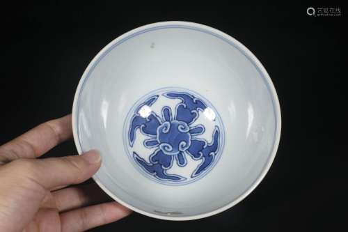 Qing daoguang Blue and white pine and plum bowl