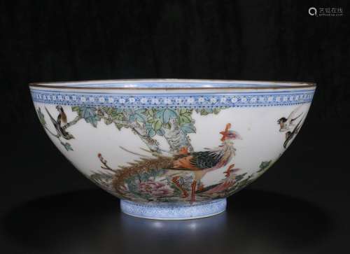 Mid-twentieth century Powder enamel bowl with flowers