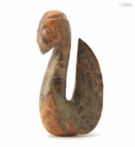 A JADE CARVING OF A STYLISED SWAN