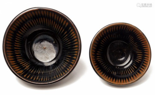 TWO HENAN RUSSET-STRIPED BROWN-GLAZED BOWLS (2)