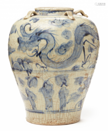 A SWATOW BLUE AND WHITE 'DRAGON' JAR
