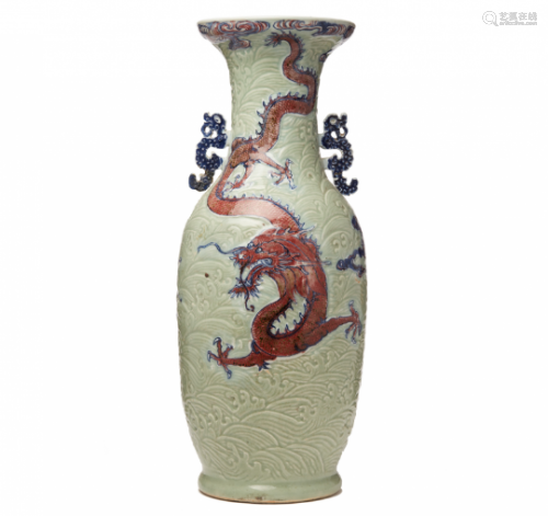 A LARGE UNDERGLAZE BLUE AND RED CELADON GROUND DRAGON VASE