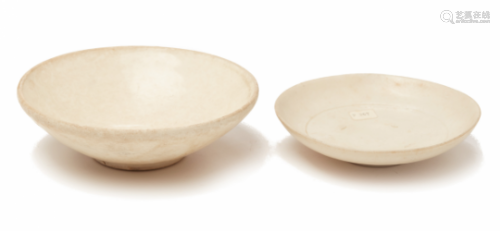 TWO SMALL WHITE-GLAZED BOWLS