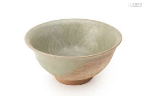 A SAWANKHALOK CELADON BOWL