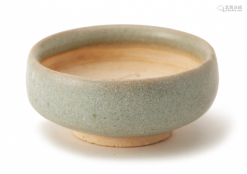 A SMALL PALE BLUE GLAZED BOWL