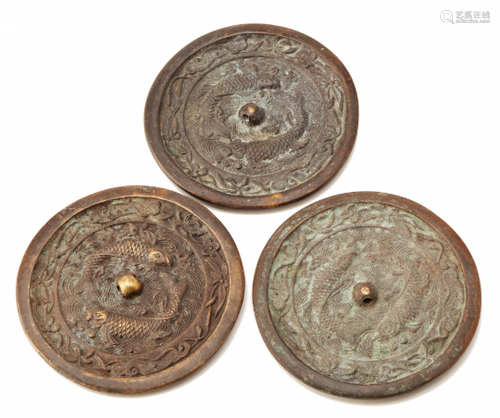 A GROUP OF THREE 'DOUBLE FISH' BRONZE MIRRORS