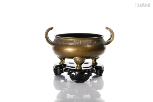 LARGE MING BRONZE CENSER ON WOOD STAND