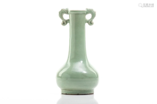 CHINESE LONGQUAN CELADON VASE WITH DRAG…