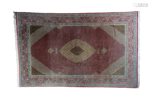 FINE PERSIAN WOOL CARPET