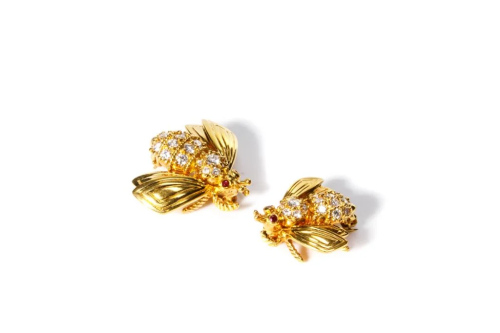 TIFFANY & CO. GOLD & DIAMOND BEE BROOCH SET,…
