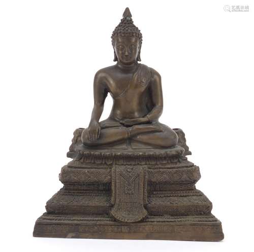 Patinated bronze figure of Buddha, possibly Nepalese, 17.5cm high : For Further Condition Reports