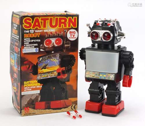 Vintage Saturn giant walking robot with box by Kamco, 29.5cm high : For Further Condition Reports