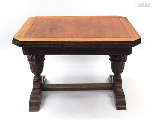 Oak draw leaf dining table with carved bulbous legs, 78.5cm H x 112.5cm W x 91.5cm D when closed :