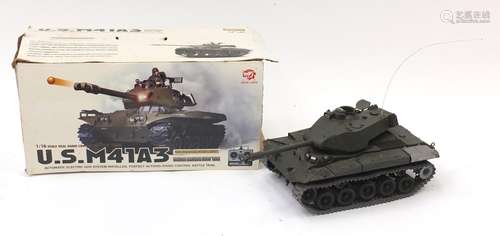 Radio control battle tank, model USM41A3 with box : For Further Condition Reports Please Visit Our