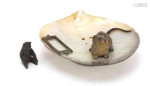 Mother of pearl dish mounted with a cold painted bronze mouse, 11cm wide : For Further Condition