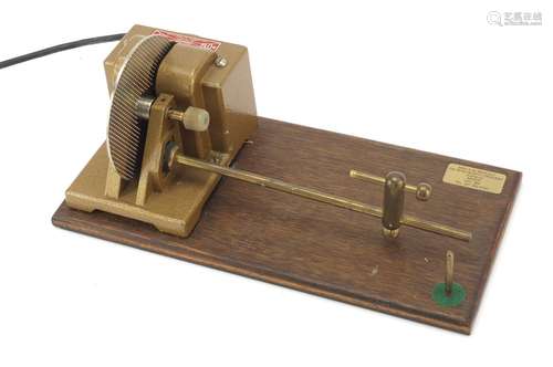 Medcalf Bros miniaturist's lathe, 29.5cm wide : For Further Condition Reports Please Visit Our